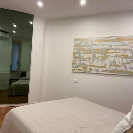 Casa Vercelli Delizioso Bilocale Moderno Nella Vecchia Milano Esterno foto