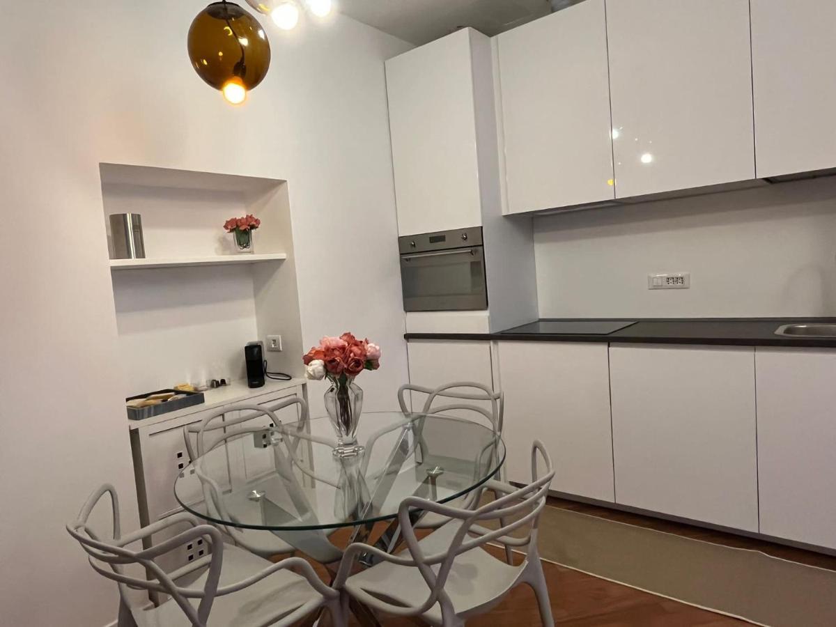 Casa Vercelli Delizioso Bilocale Moderno Nella Vecchia Milano Esterno foto