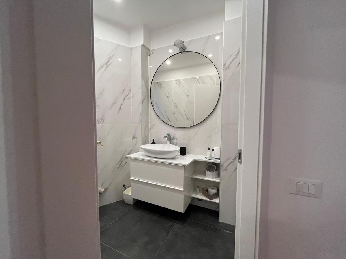 Casa Vercelli Delizioso Bilocale Moderno Nella Vecchia Milano Esterno foto