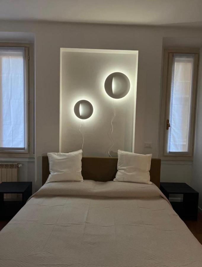 Casa Vercelli Delizioso Bilocale Moderno Nella Vecchia Milano Esterno foto